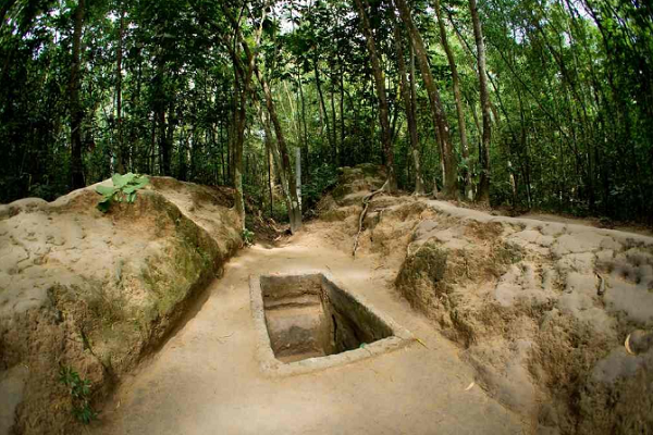 Cu Chi Tunnels