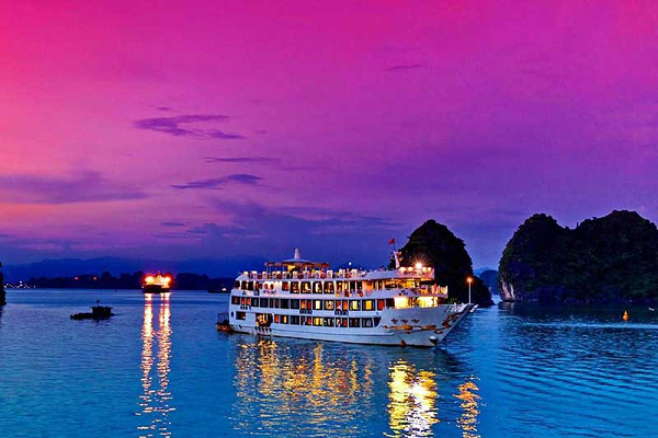 Ha Long Bay 