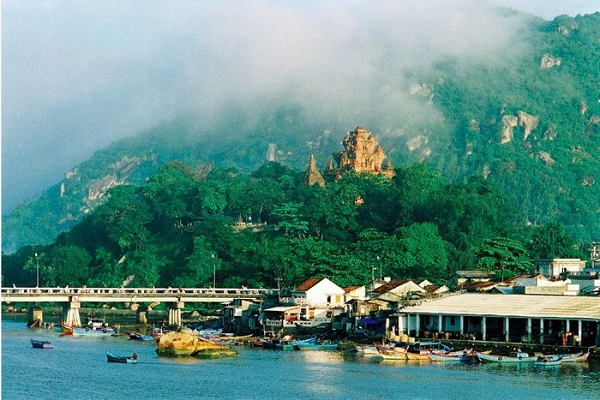 Nha Ttrang Beach Beark