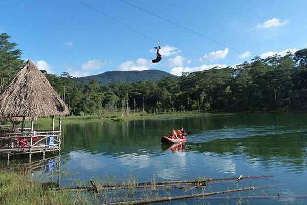 trekking chèo thuyền kayak Đà Lạt 